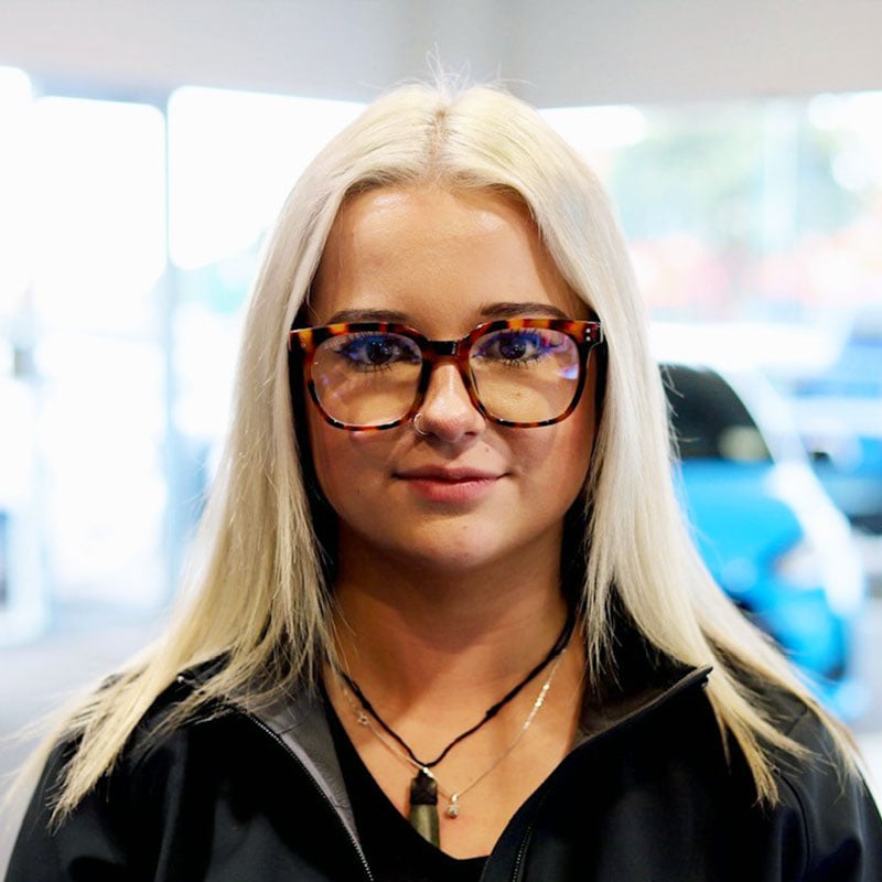 Hollie_Sharp800x800
