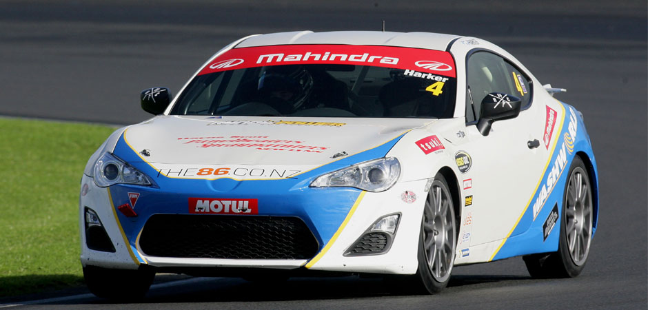 Reid-Harker-takes-class-win-in-endurance-series_HERO_940x450