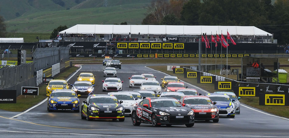 Race 1 (940 x 450)