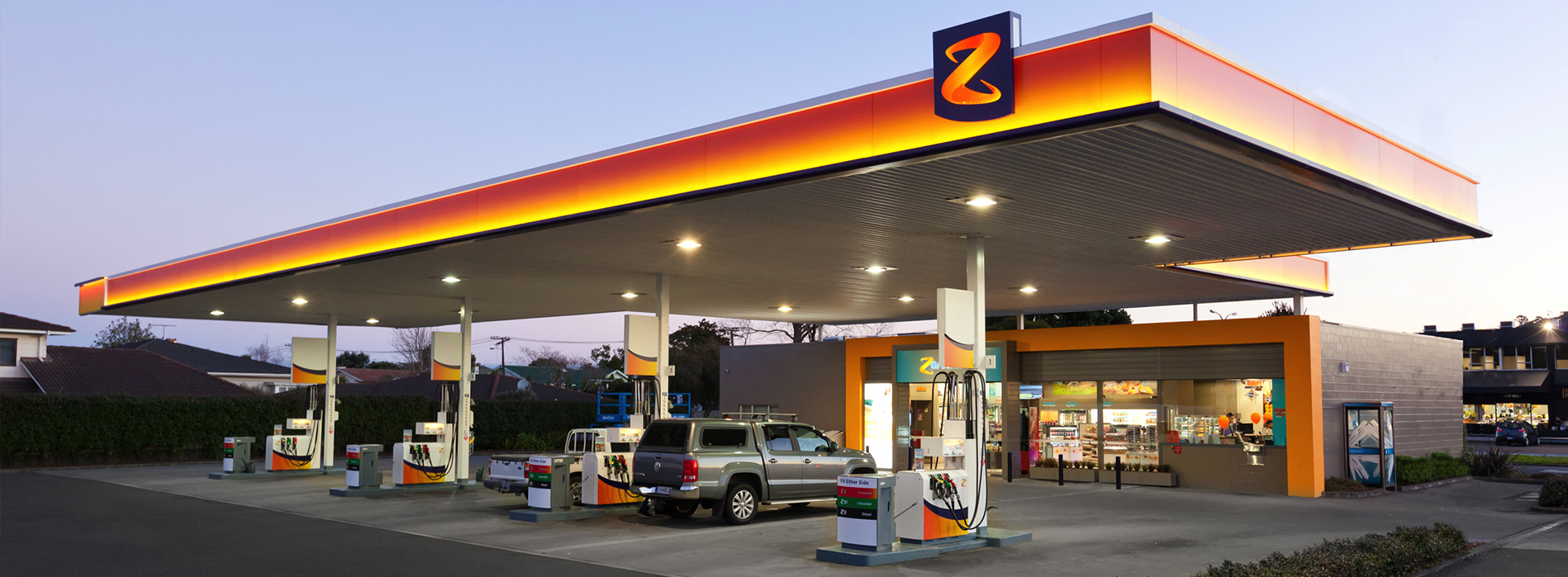 Z Station 1900x600