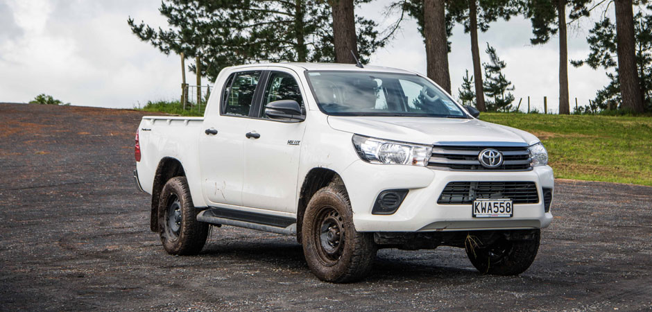 Hilux-offers-more-choice-and-features-to-meet-market-demand_HERO_940x450