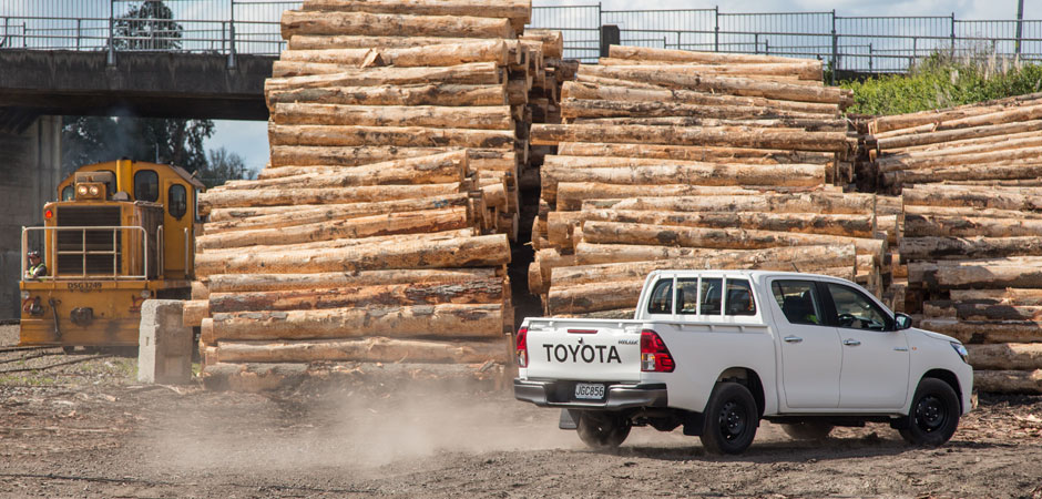 Toyota-Hilux-now-top-selling-2WD-ute_HERO_940x450