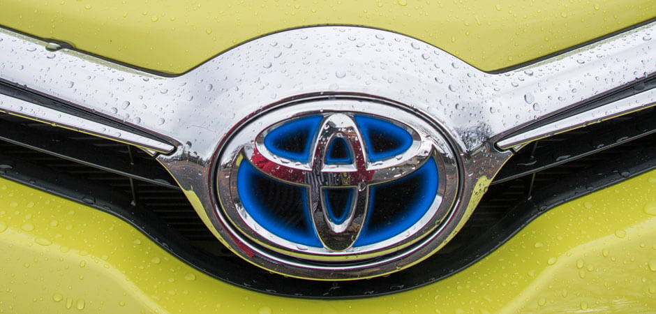 Toyota-embraces-all-green-technology_HERO_940x450